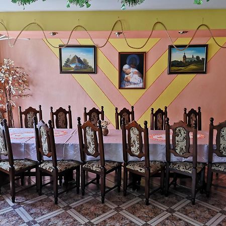 Hotel Biela Labut Michalovce Exteriér fotografie
