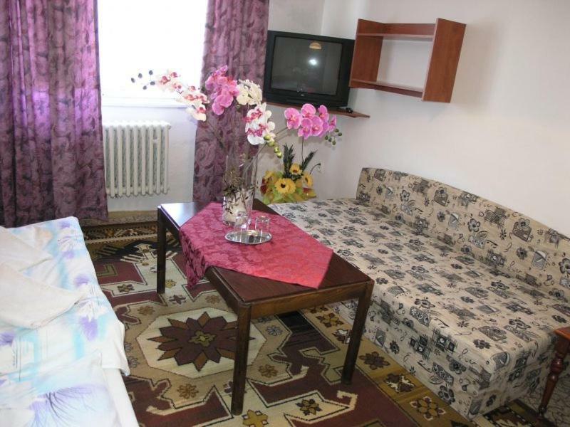 Hotel Biela Labut Michalovce Exteriér fotografie