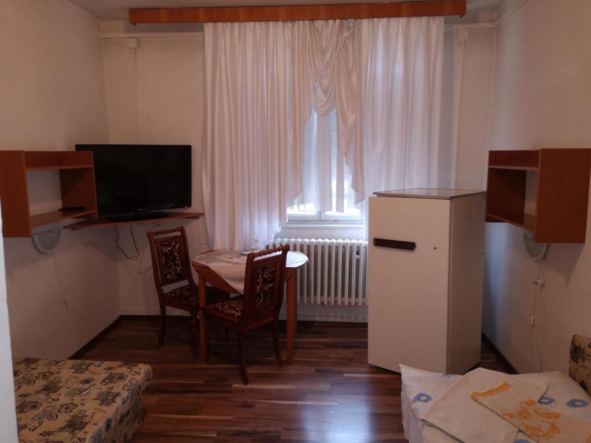 Hotel Biela Labut Michalovce Exteriér fotografie